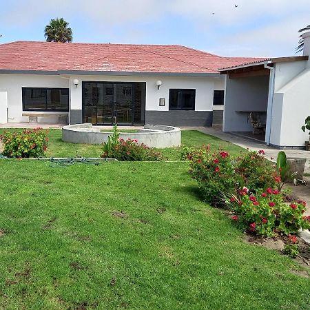 Beach Garden Guesthouse With Self Catering Swakopmund Buitenkant foto
