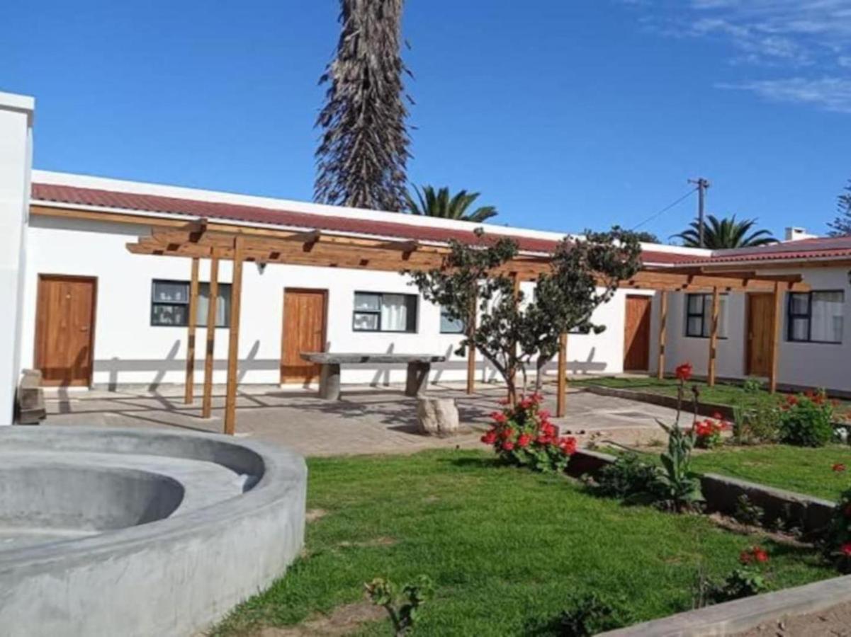 Beach Garden Guesthouse With Self Catering Swakopmund Buitenkant foto